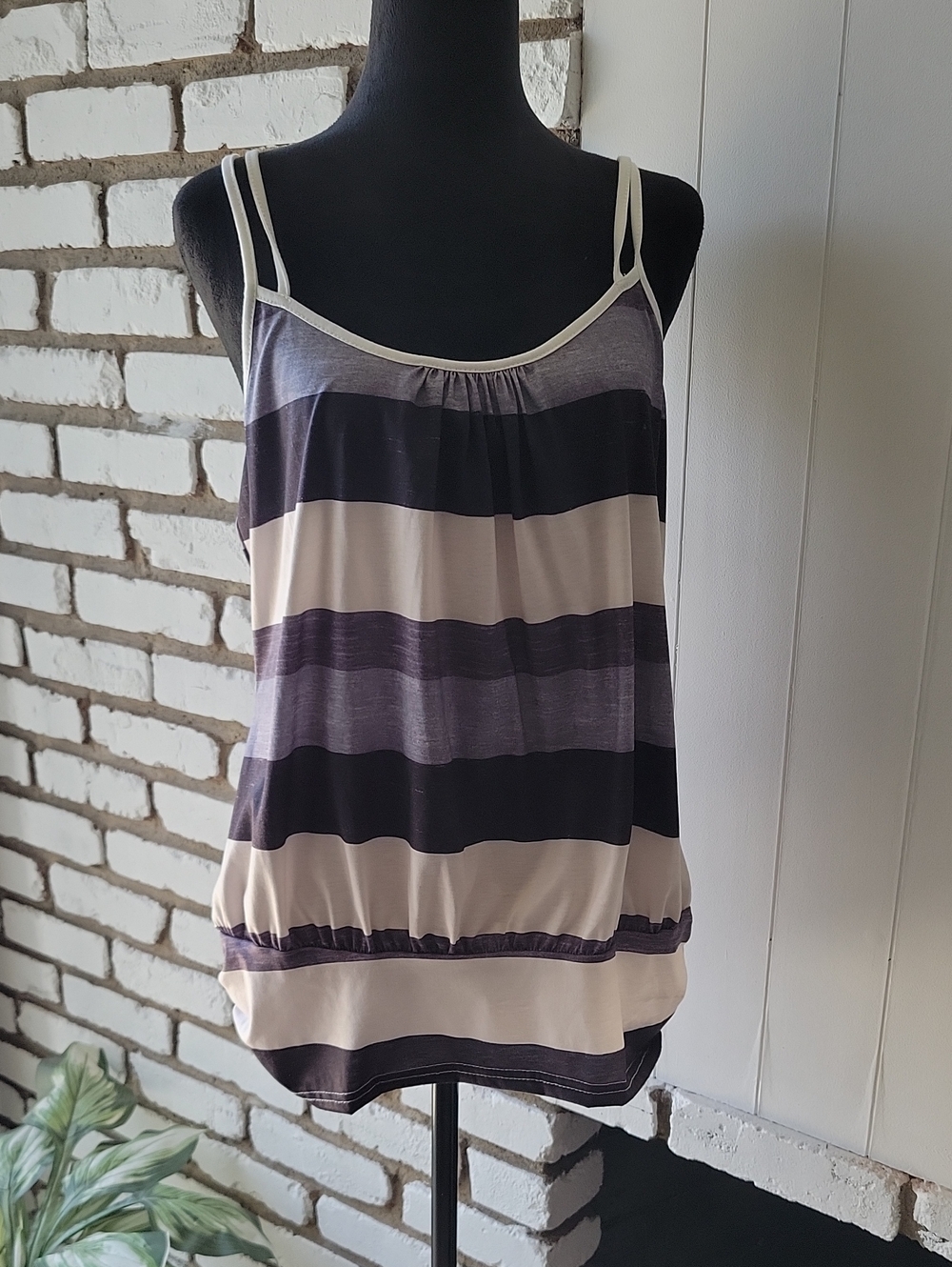 Shein - Striped Spaghetti Strap Tank Top in Cream and Dark Blue